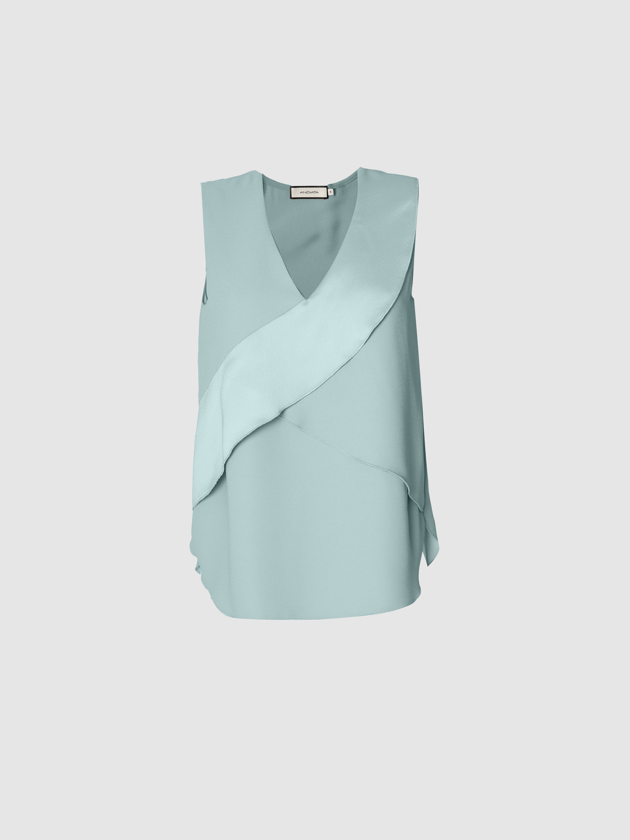 Everly Blus