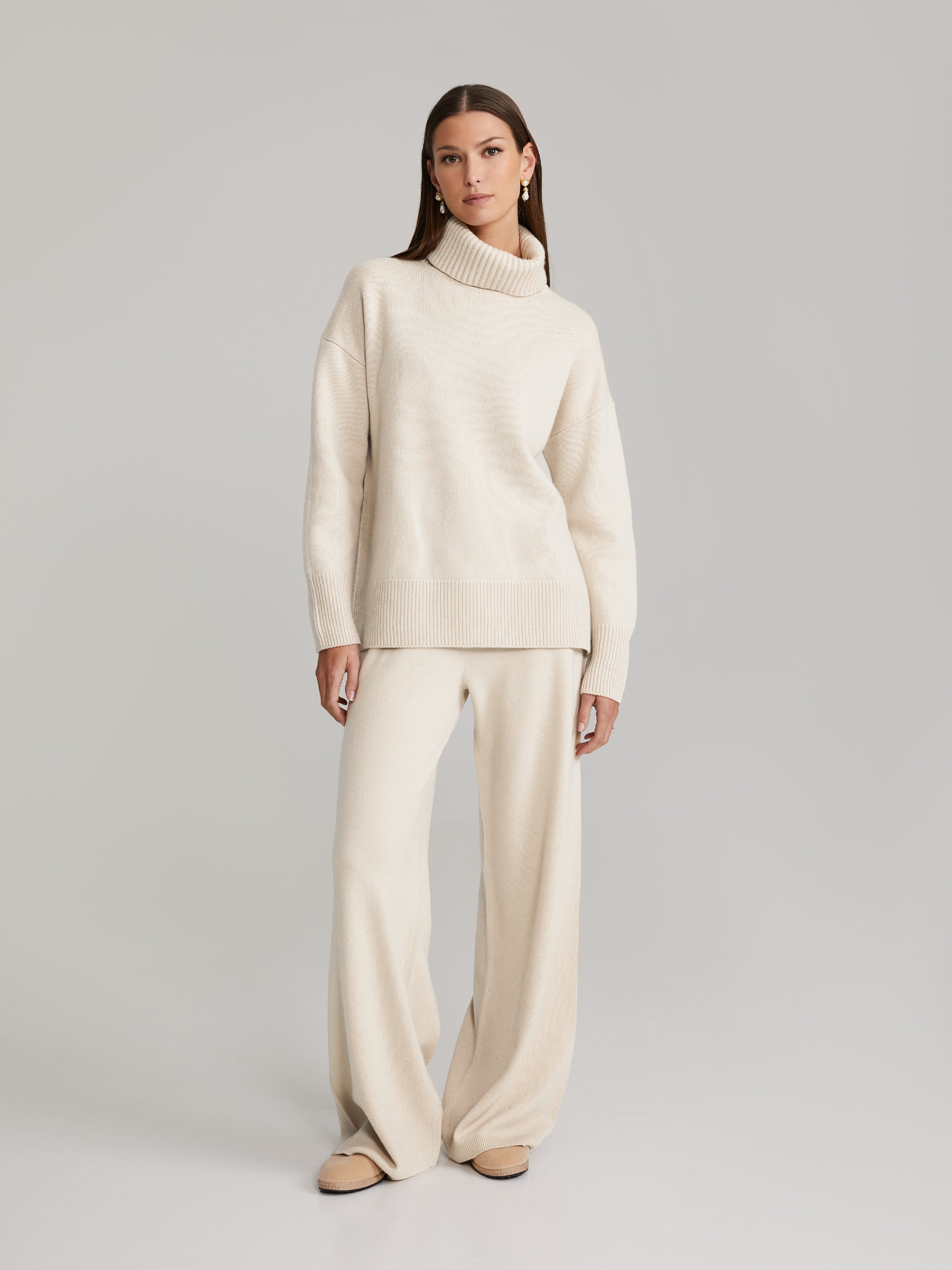Maeva Merino-Cashmere Turtleneck Knit