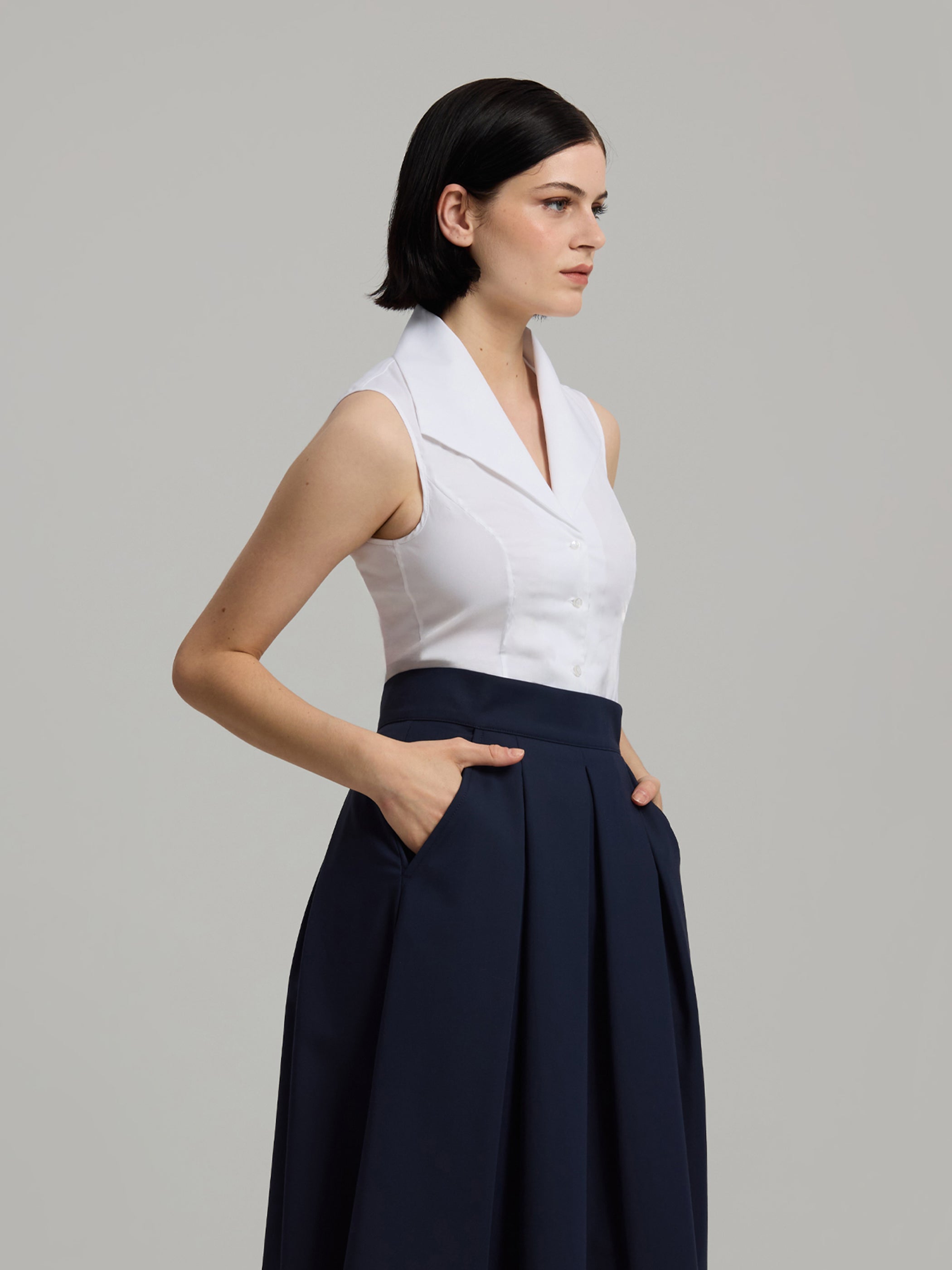 Tess Sleeveless Shirt