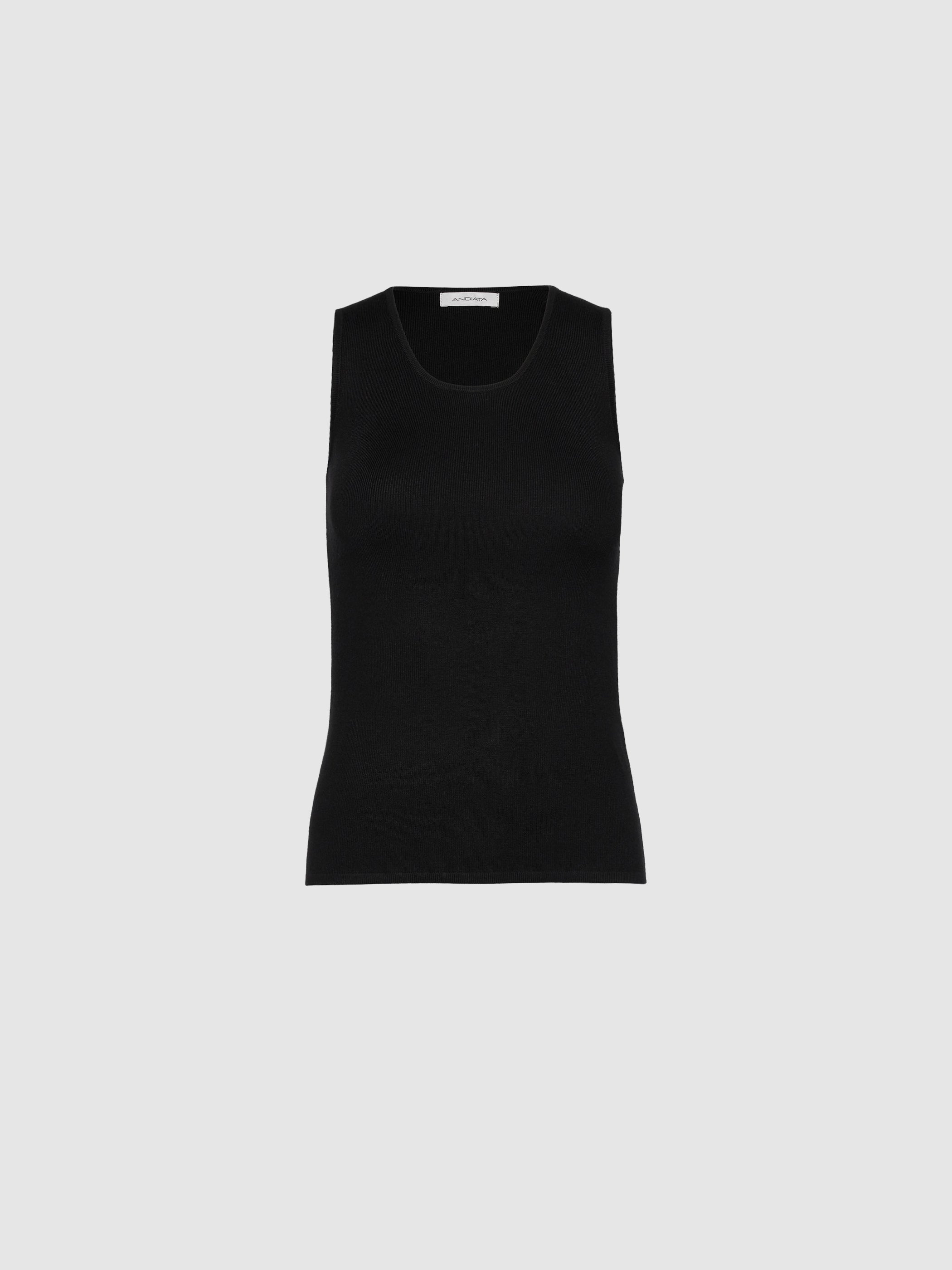Hannele L Topp