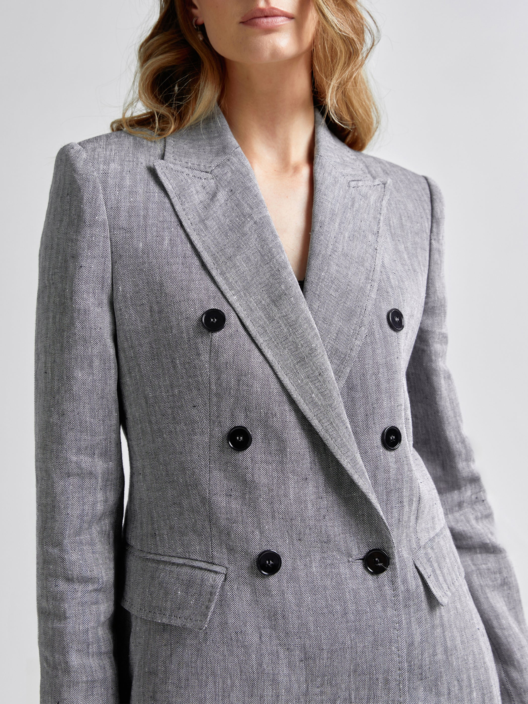 Traci Linen Blazer