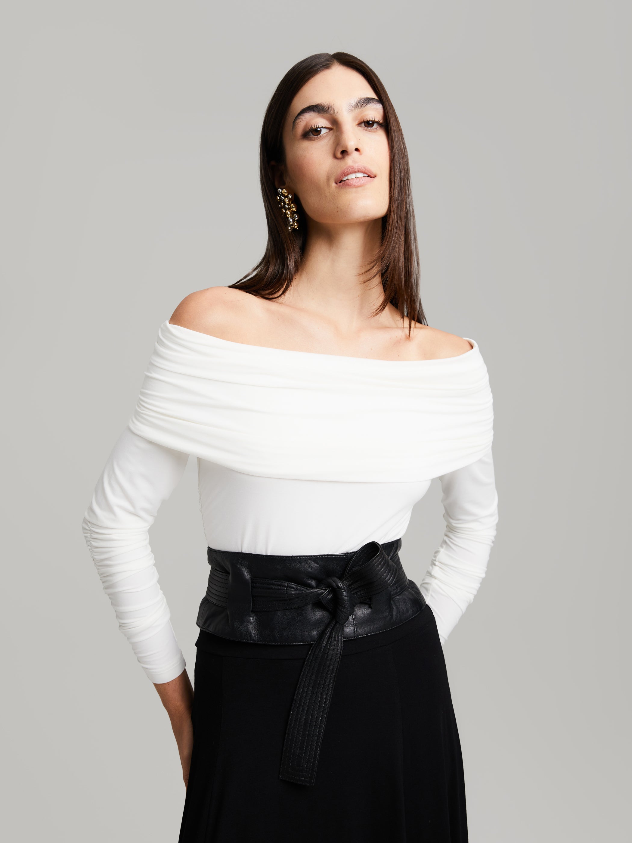 Gianella Off-Shoulder Paita